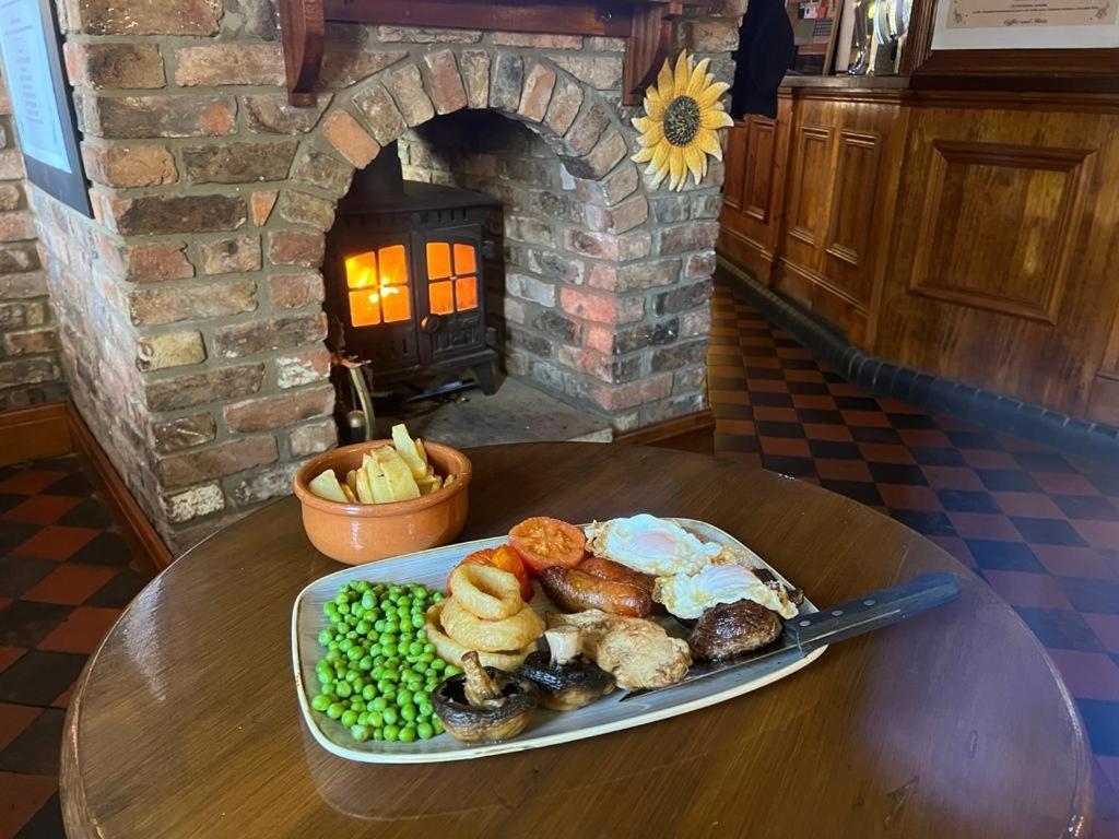 The Black Horse Inn Gainsborough Eksteriør billede